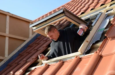 Pose de fenêtres de toit Velux à Riverie